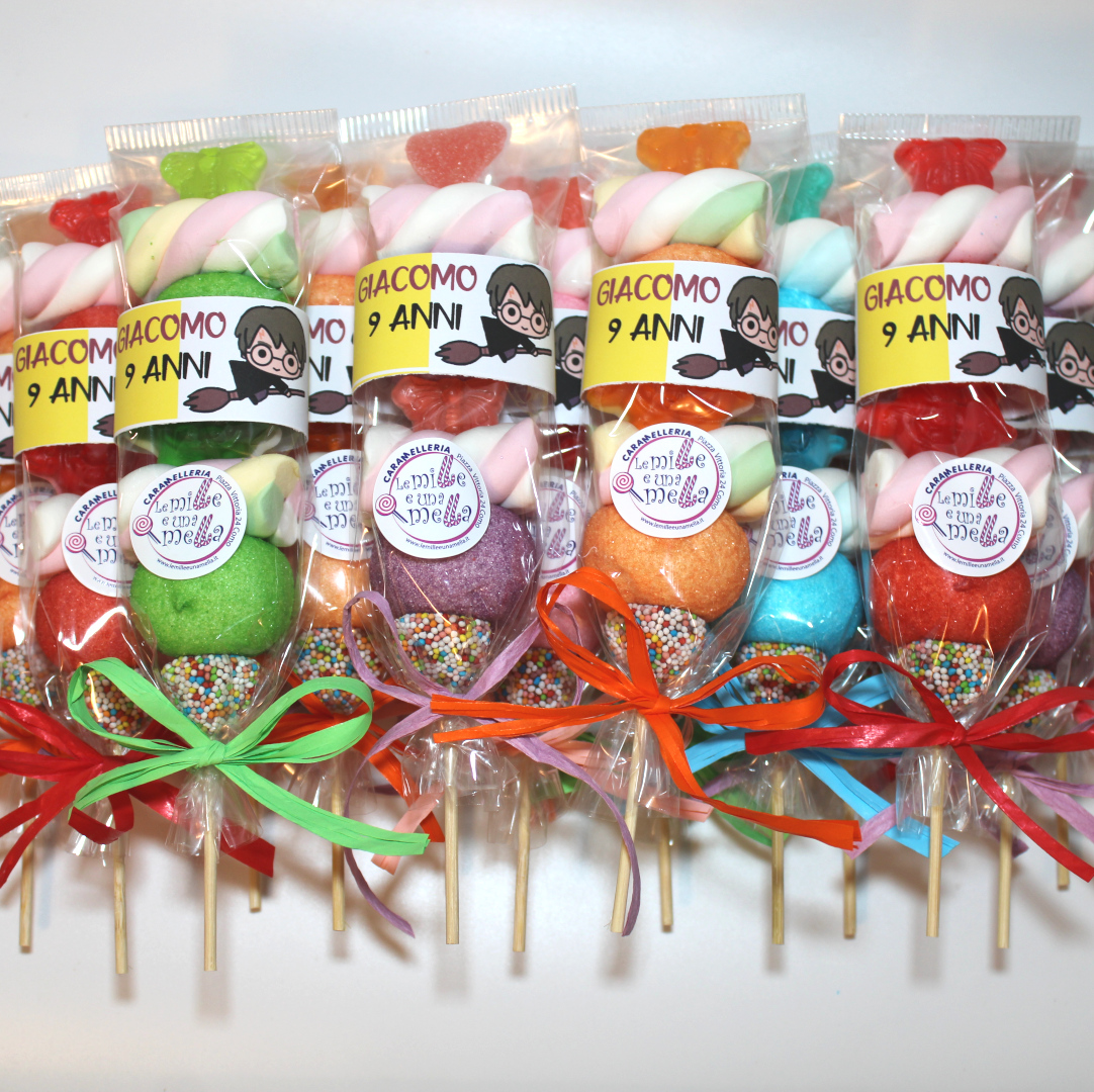 Angolino di Liana: Sacchetti colorati per caramelle  Sacchetti di caramelle  compleanno, Ricordini compleanno fai da te, Regalini per festa di compleanno